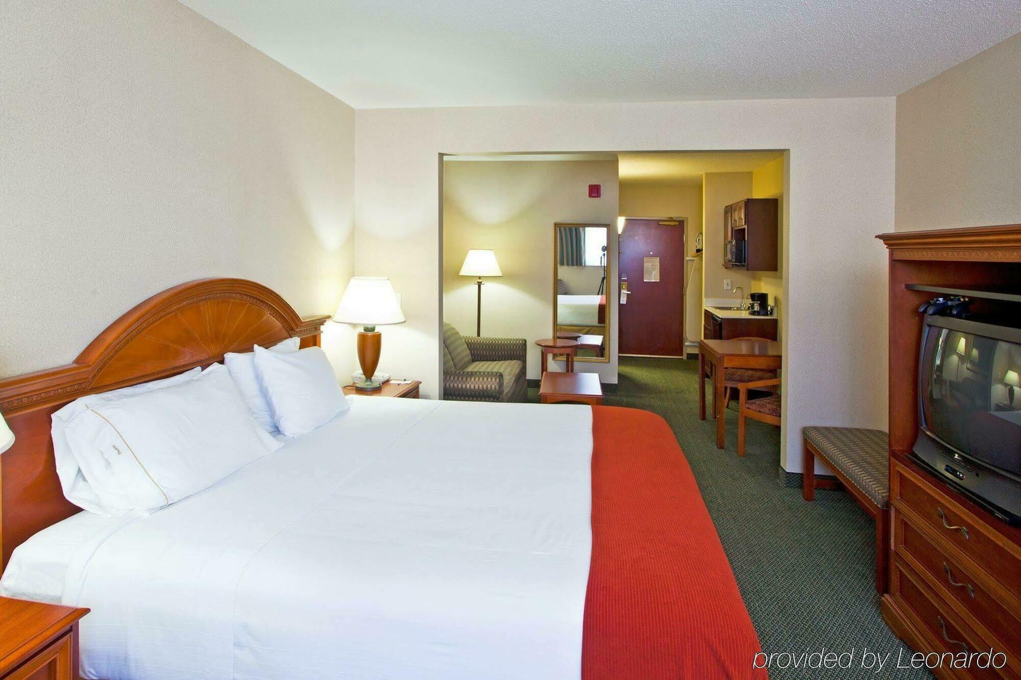 Holiday Inn Express Hotel & Suites Waterford By Ihg Ngoại thất bức ảnh